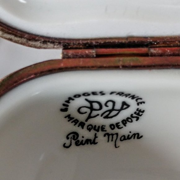 Vintage Limoges Half Pear Trinket Box Hand Painted Porcelain Collectible Unique - Picture 3 of 5